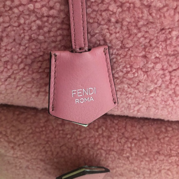 FENDI By The Way shearling - Picture 3 of 10